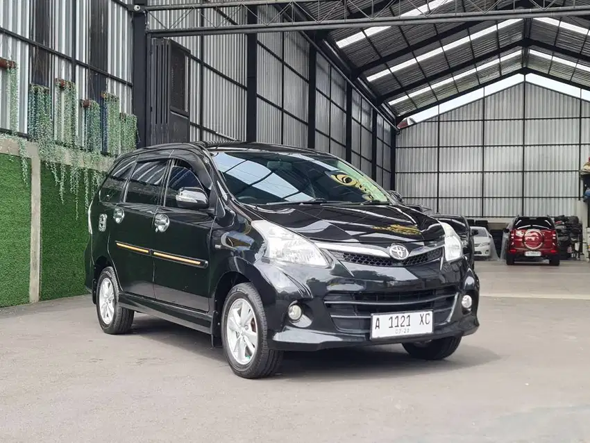 Avanza Veloz 2012 tangan pertama