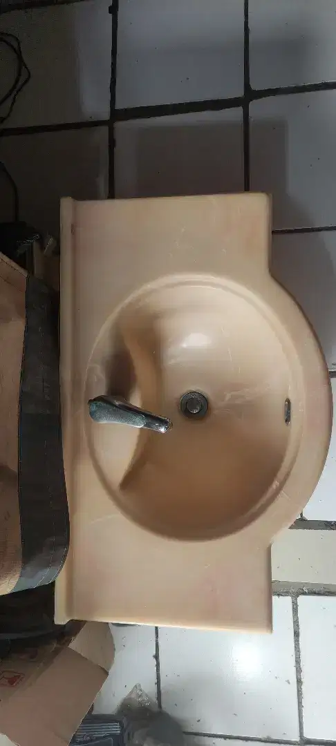 SINK/WESTAFEL CUCI TANGAN HALMAR