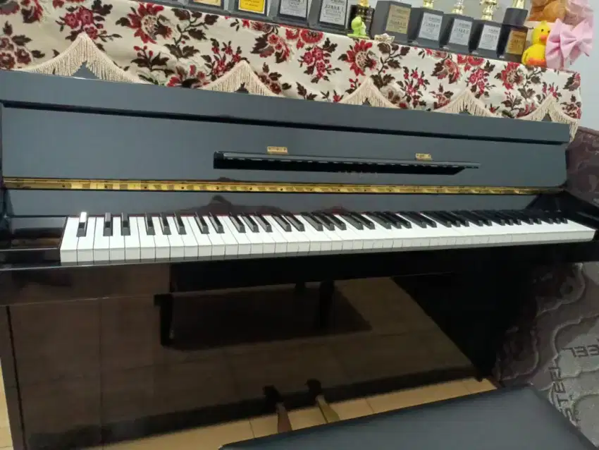 Piano Standing YAMAHA LU 80