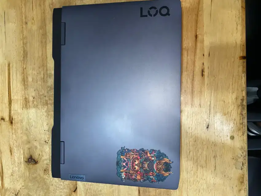 Laptop LENOVO LOQ 15IRH8