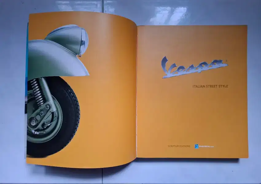 Buku vespa luar negeri scriptum edition vespa dari masa ke masa