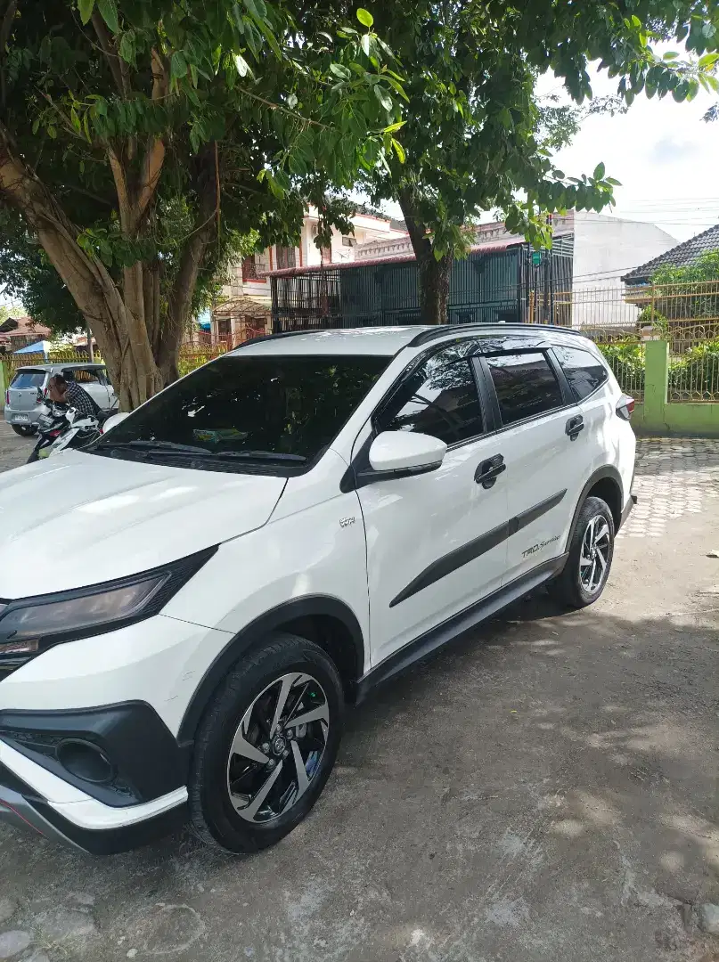 TOYOTA RUSH 2021 A/T AUTOMATIC TRD TIPE TERTINGGI ODO MASIH RENDAH