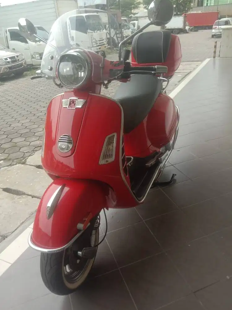 Vespa GTS 250 ie 2009 CBU Italy Full Akesoris KM 6.XXX