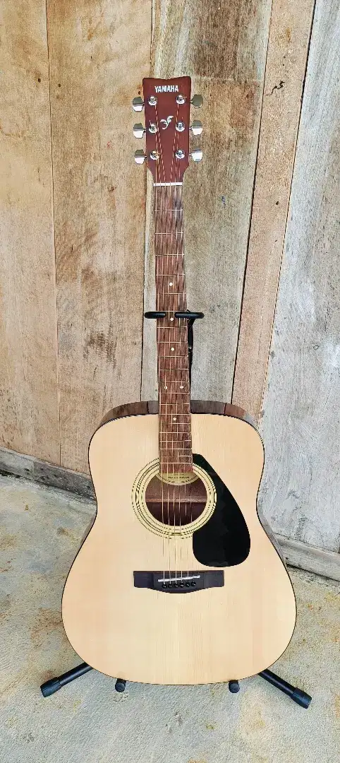 Gitar Akustik Yamaha F310