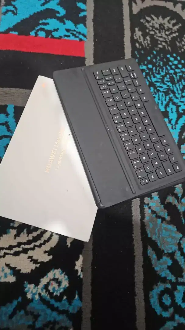 Huawei Papermatte 8/128gb + keyboard