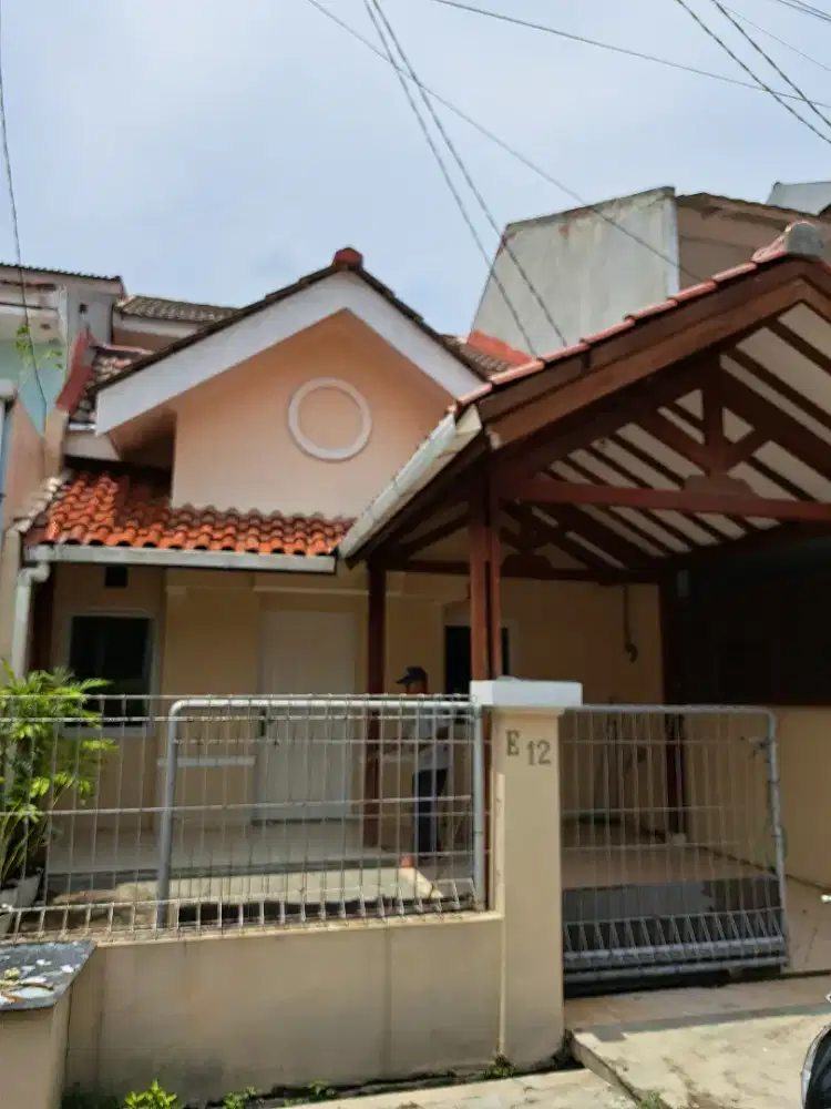 Rumah di sewakan/Thn