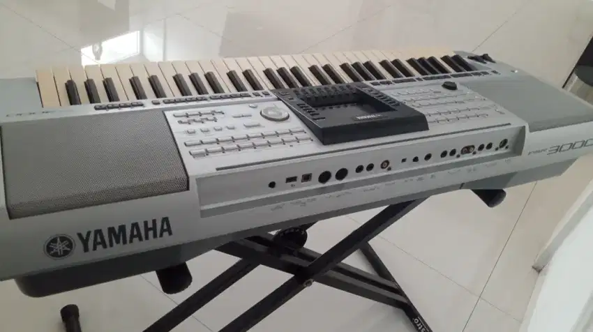 Keyboard yamaha psr 3000