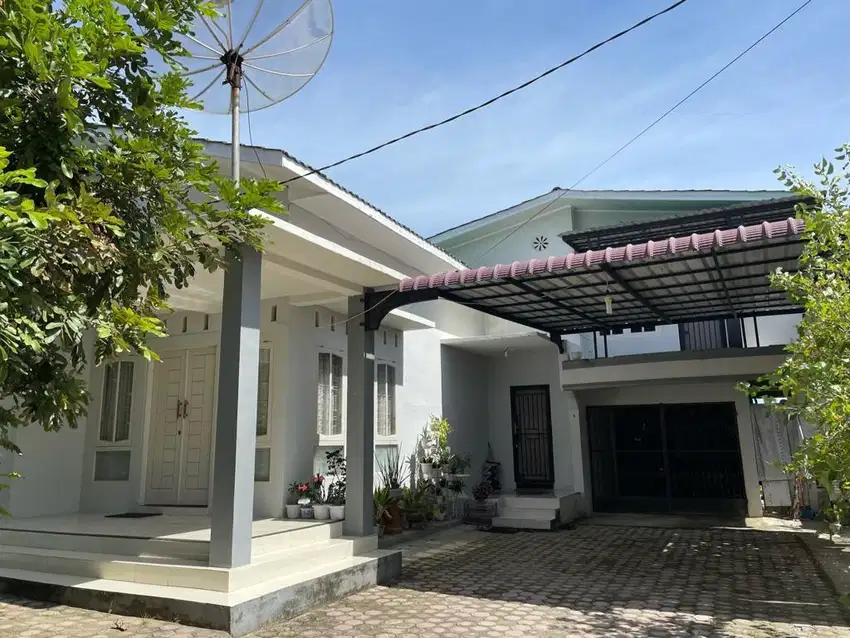 DIJUAL RUMAH TENGAH KOTA