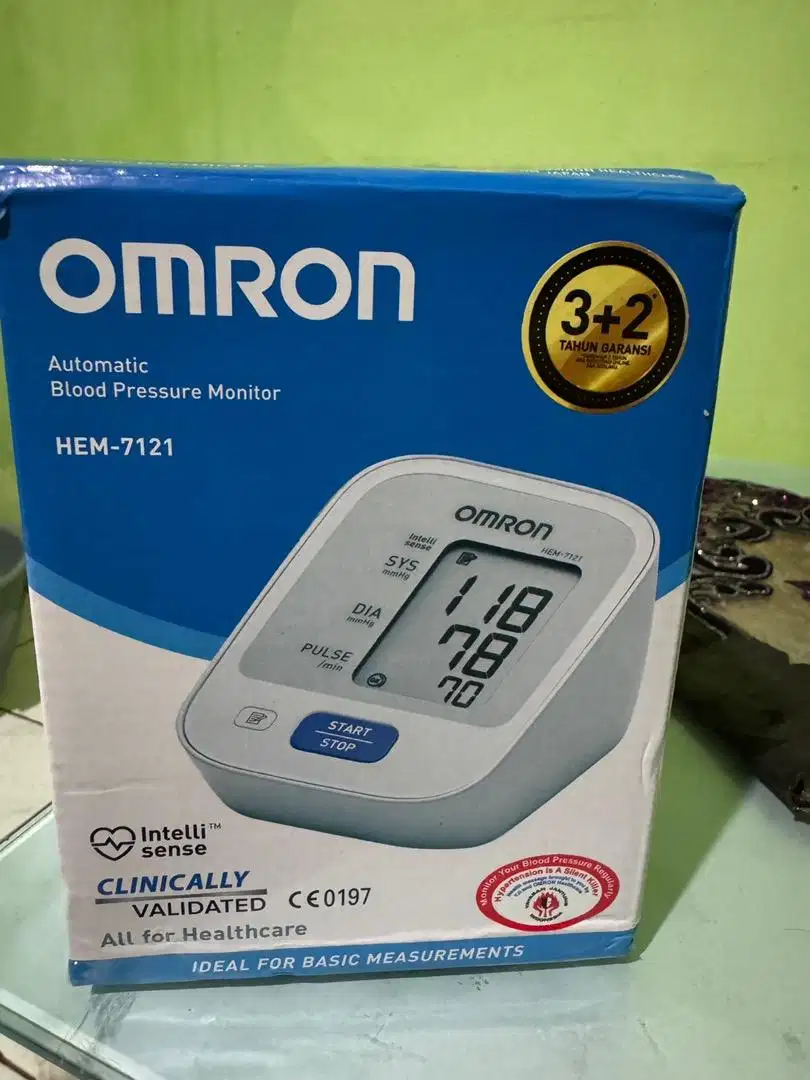 Omron HEM-7121 Tensimeter Digital