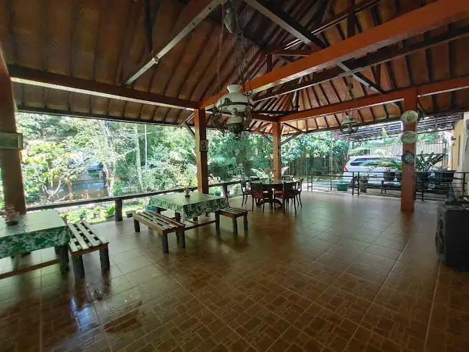 Dijual Hotel Gunung salak dan resto Taman Rekreasi Cimelati SukabumI