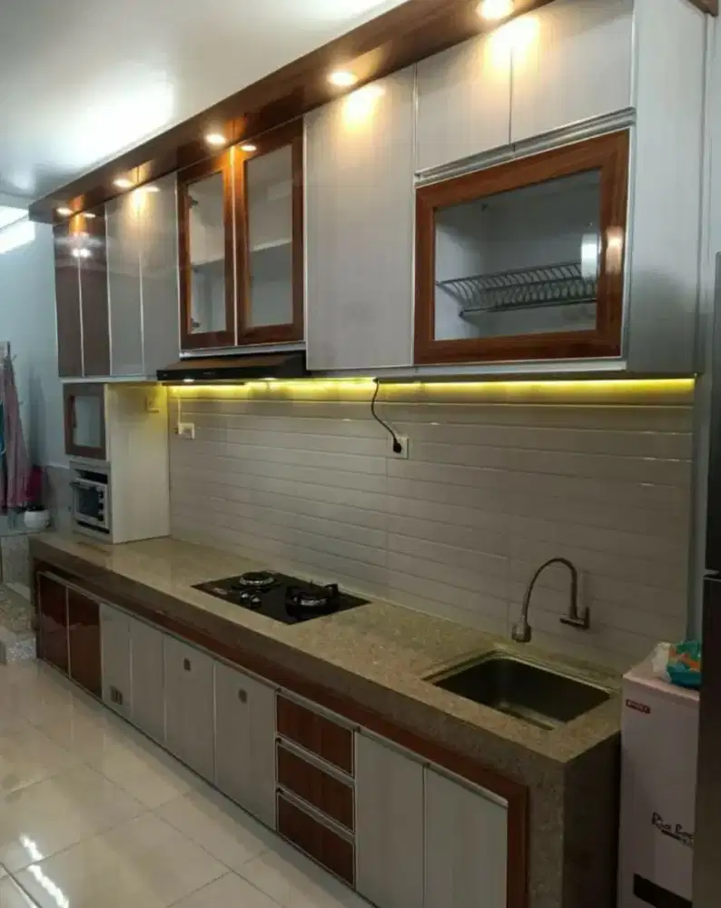 Tukang furniture, tukang mebel hpL, tukang kayu, dll