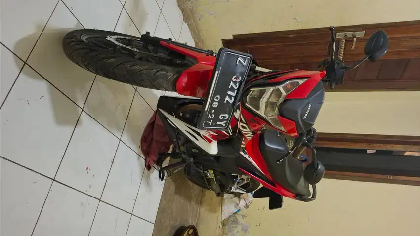 Dijual honda sonic 150r tahun 2017