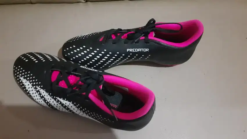 Sepatu Futsal Adidas Predator