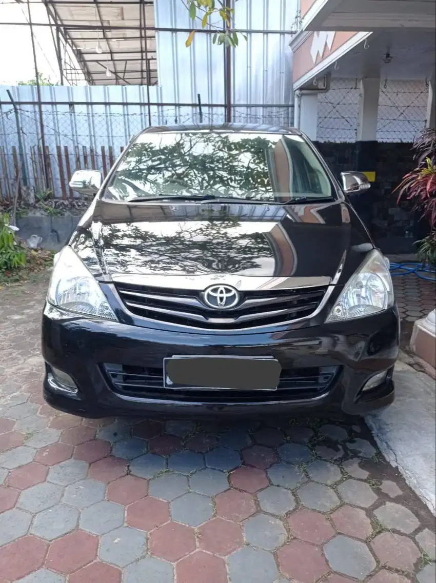 Dijual Mobil Kijang Innova 2009 2.0 G Bensin MT