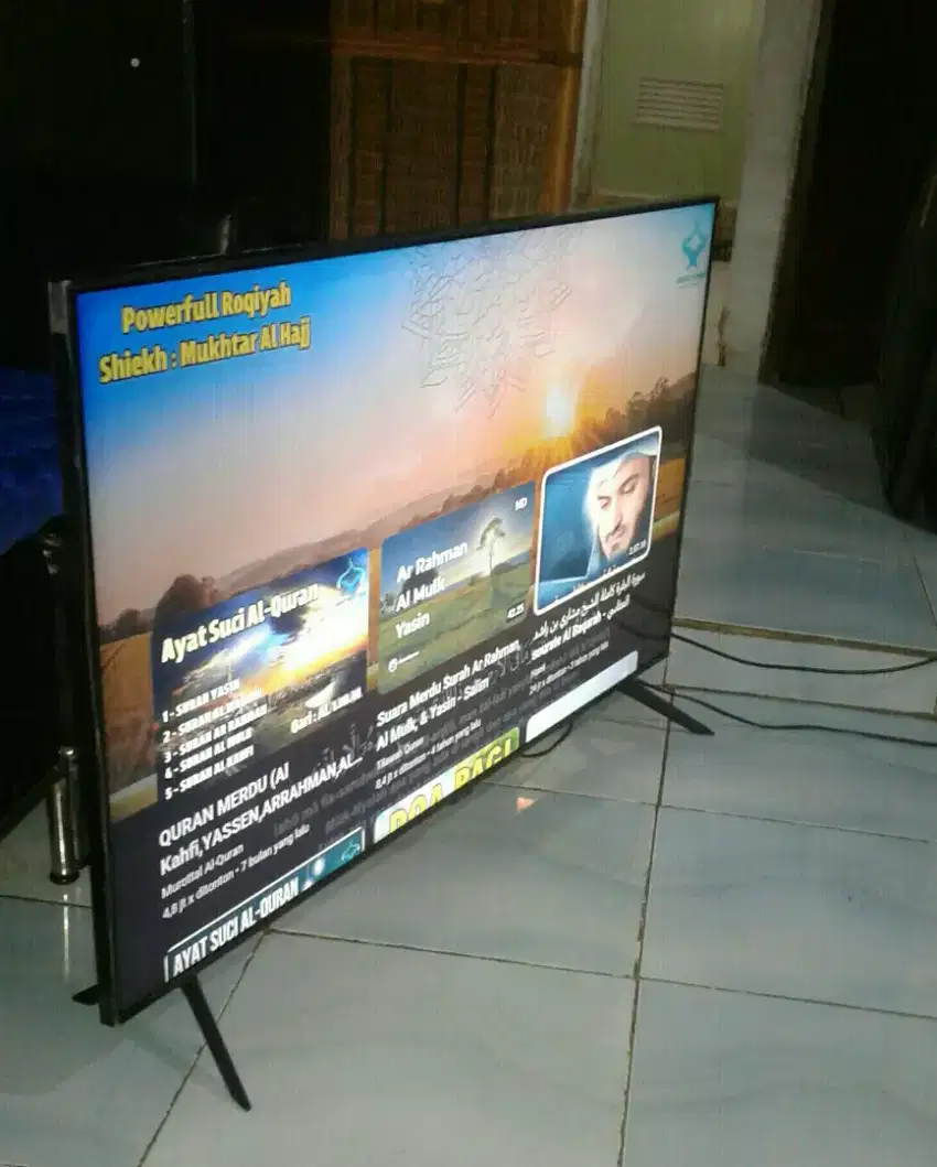 Samsung 50 Smart TV UHD 4K Bluotooth Support Wi-Fi You-Tobe dll Mulus