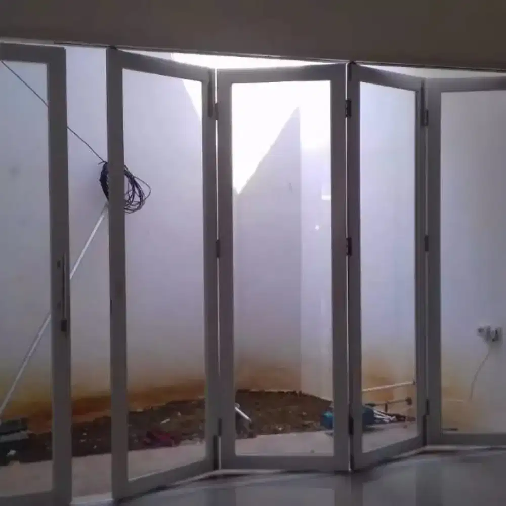 Tukang pintu kaca dan aluminium