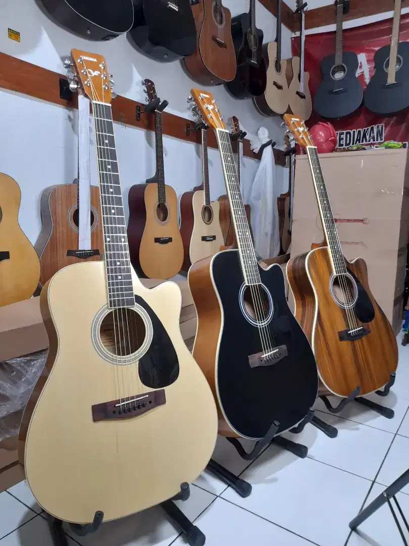 Gitar akustik yamaha doff cut away