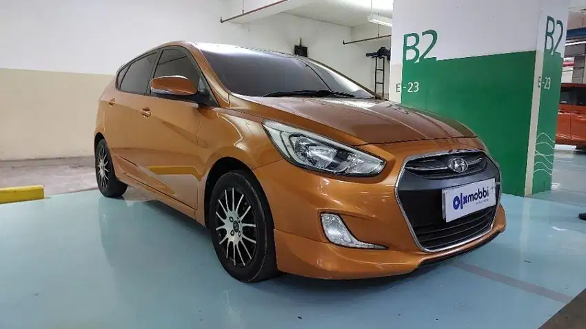 [OLXmobbi] Hyundai Grand Avega 1.4 Bensin-MT 2015 Orange