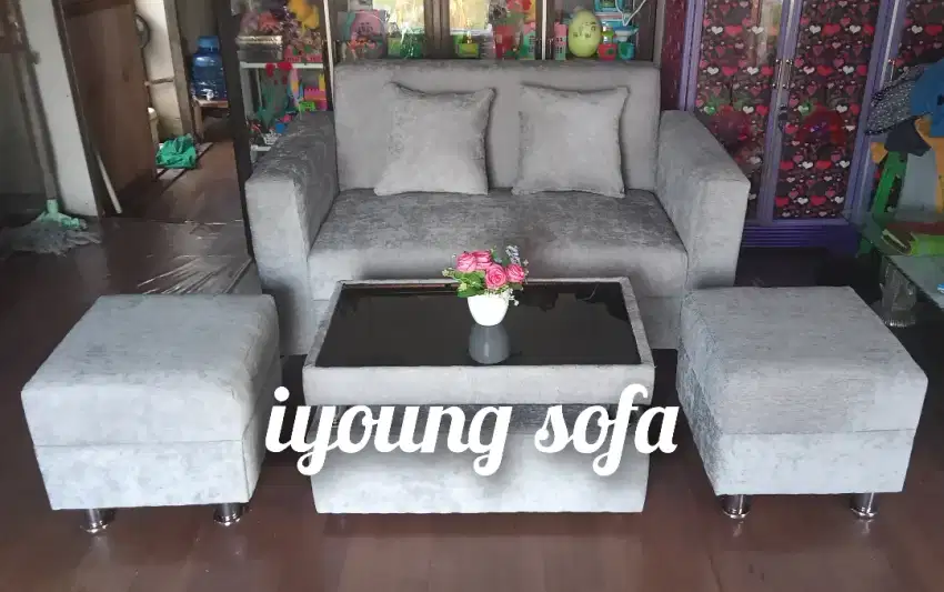 Sofa baru malis + box kecil