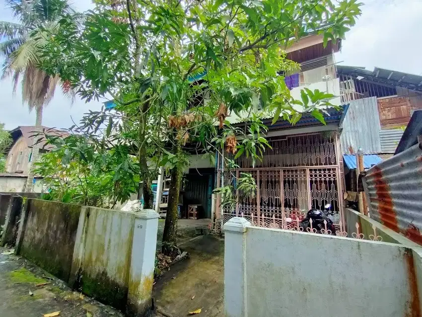 Rumah Tanjungpura gg.Fajar (dekat Sekolah Gembala Baik)