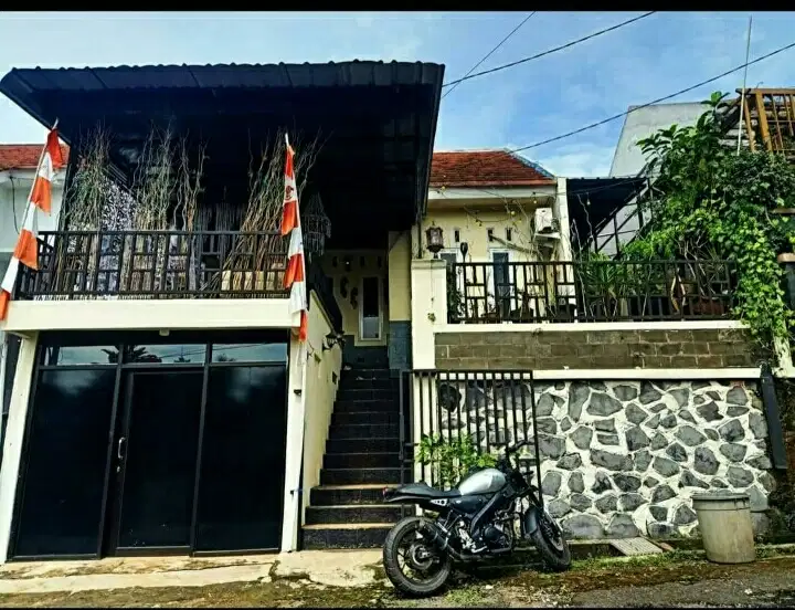 Dijual rumah 2 Lantai di Bakit Mutiara Regency