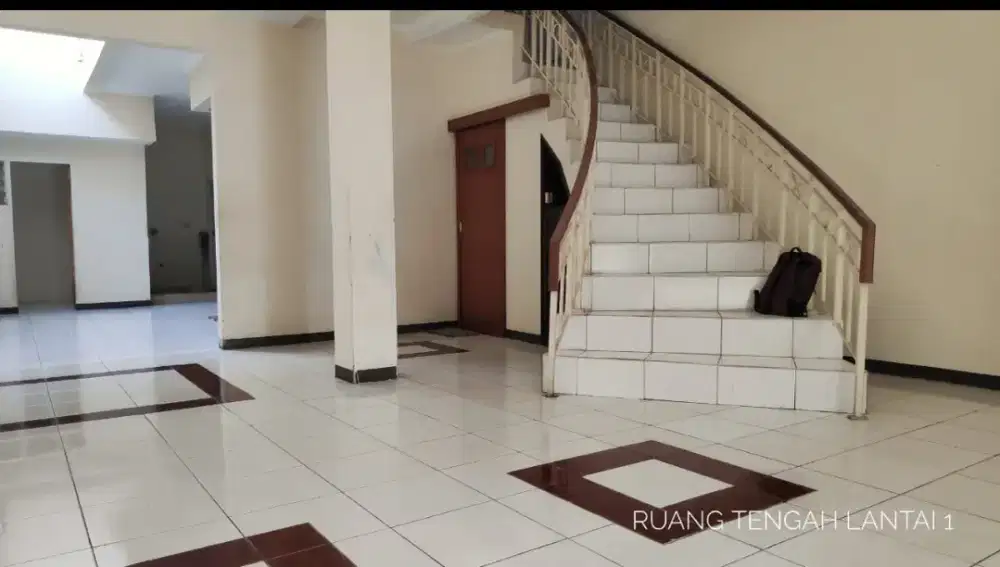 Di Sewakan untuk Rumah Tinggal Siap Huni  Atau Kantor Di  Kembar