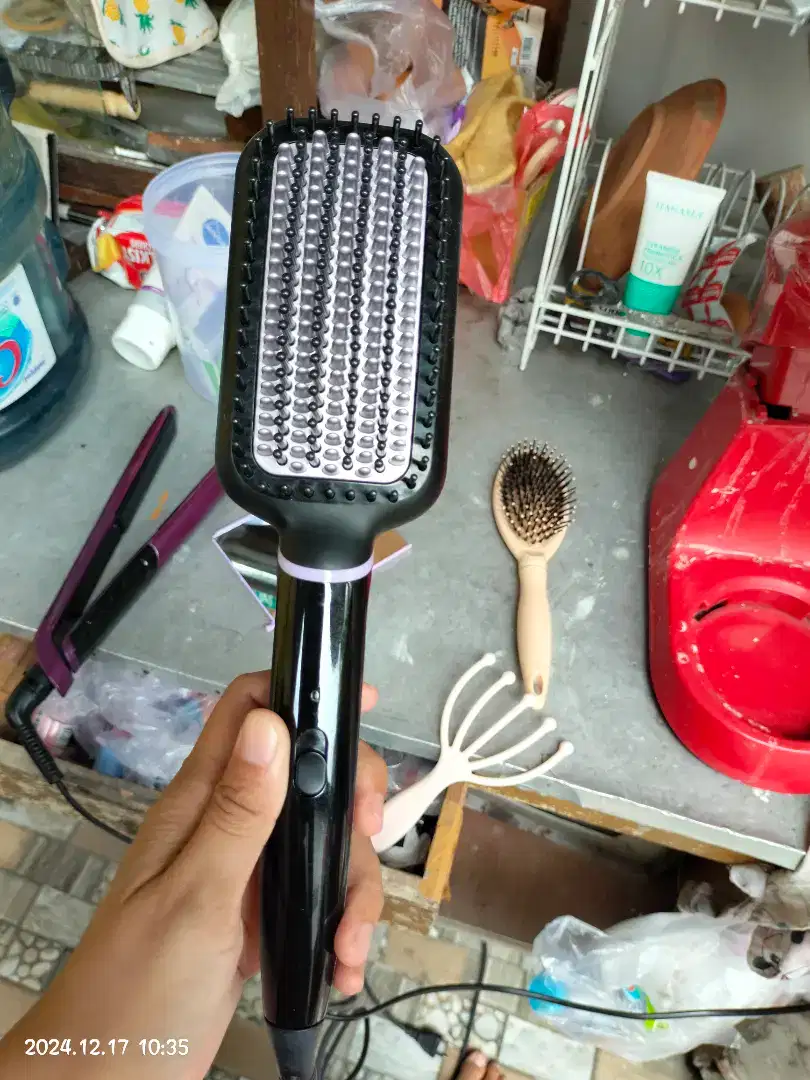 Sisir Pelurus rambut philips