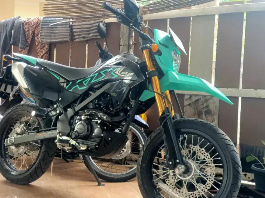 Dijual cepat dan murah kawasaki KLX SM 150 pakai sendiri nego