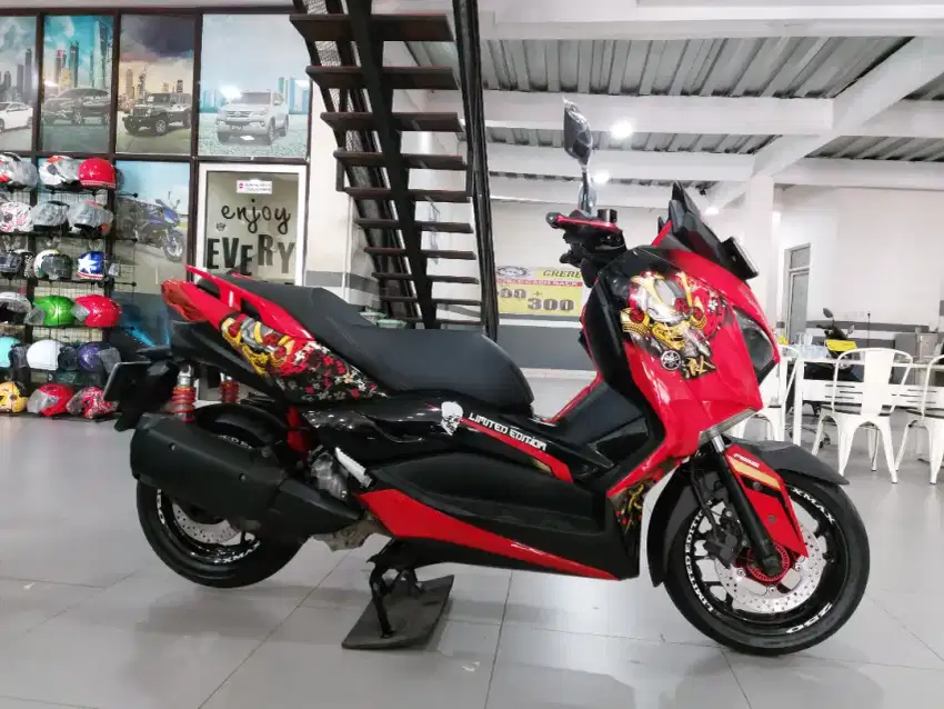 XMAX 250 CC FI CUSTOM