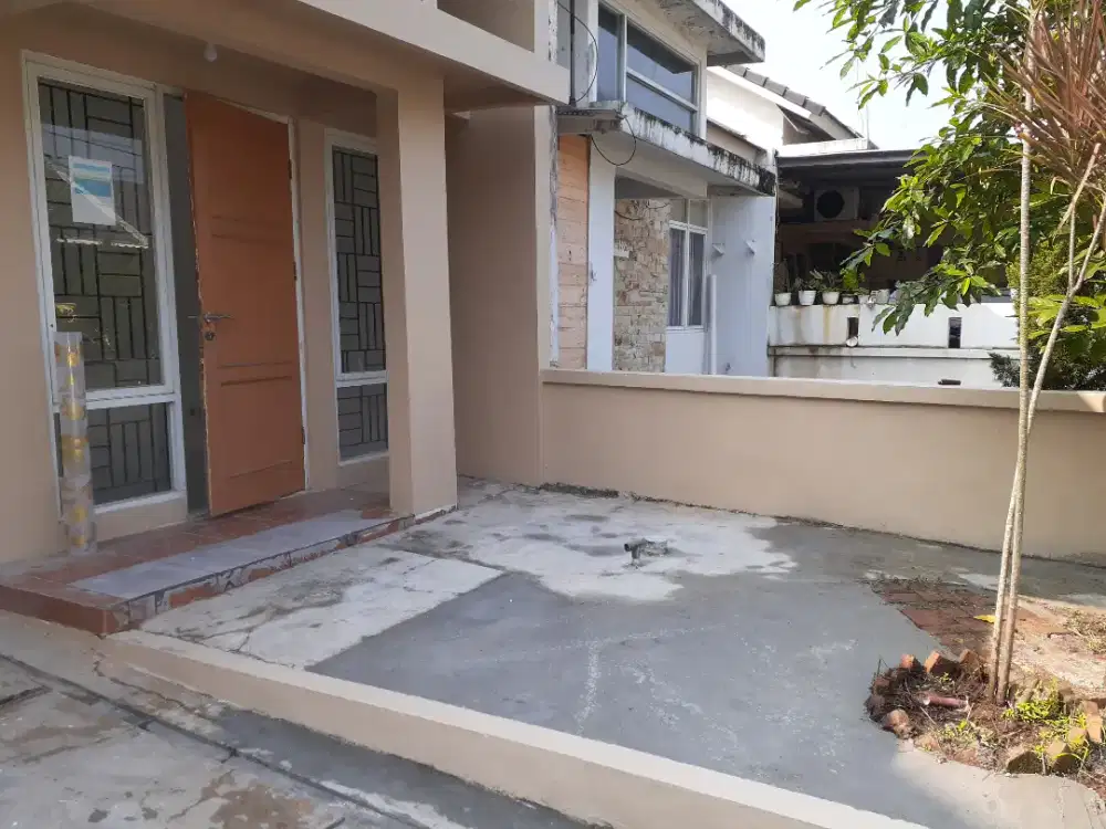 Rumah Disewa Perum. Cibubur City cluster Green View  blok D6 no.19