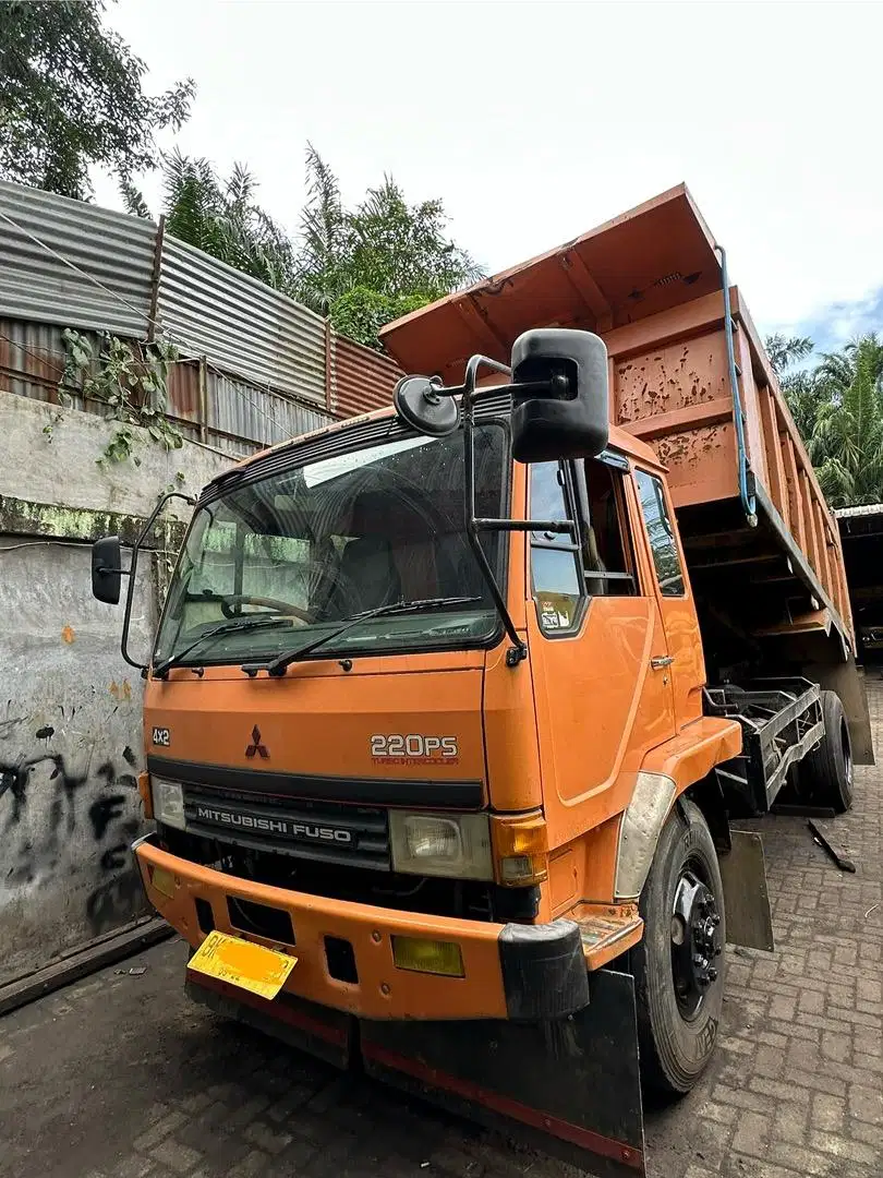 MITSUBISHI FUSO Ps220 4x2 2019 DT bisaUbah Ke Tronton 10roda,Box Truck