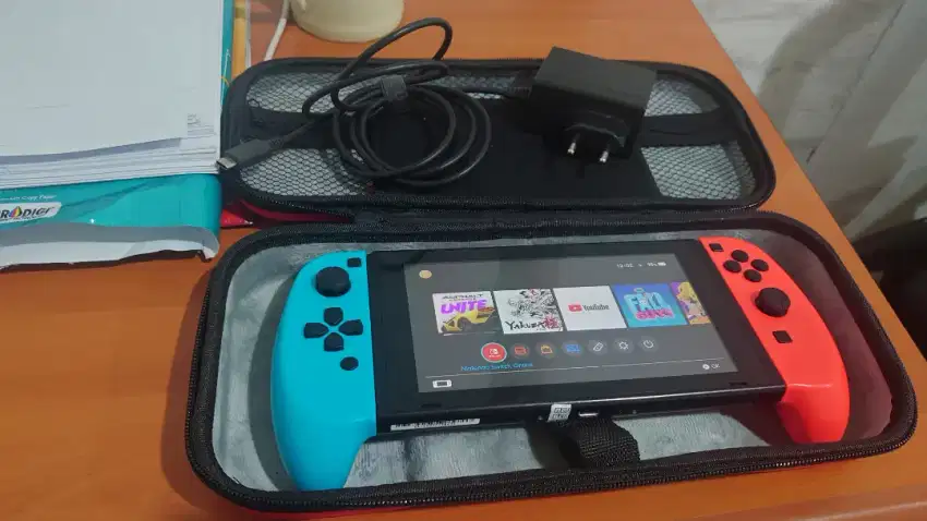 Nintendo Switch V1 OFW + Bonus