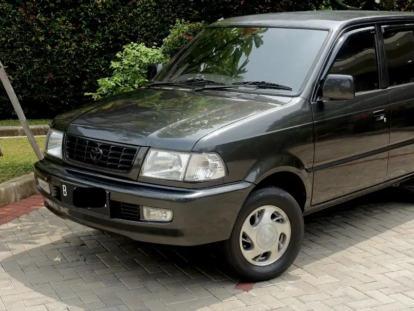 Toyota Kijang LGX 1.8 EFi Automatic ( original condition )