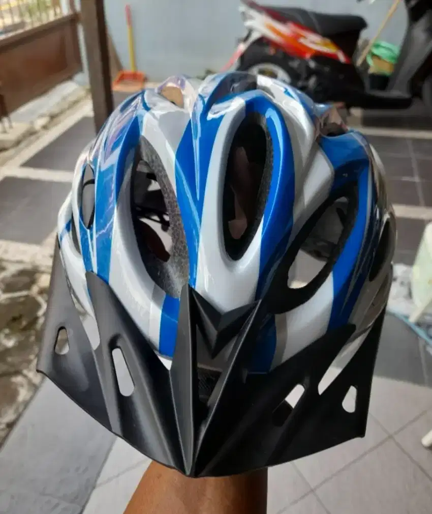 Helm sepeda mtb