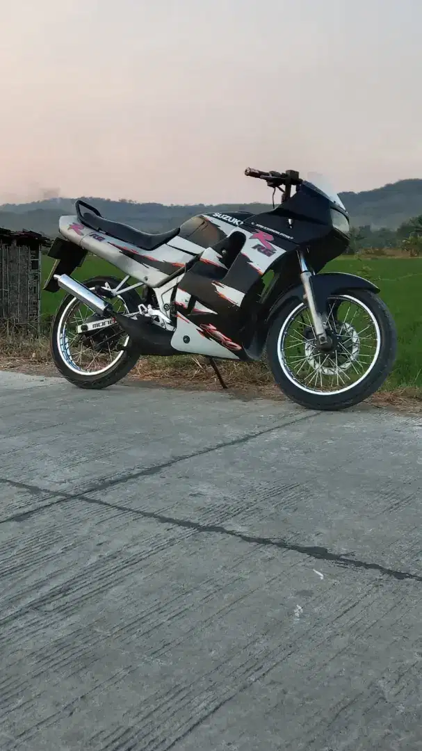 Cocok buat koleksi Moto RGR hitam