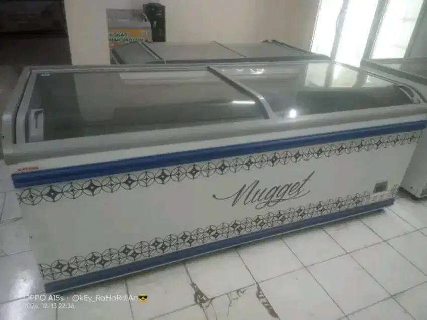 Ready stok showcase 3pintu ori dan frezer sleding kaca