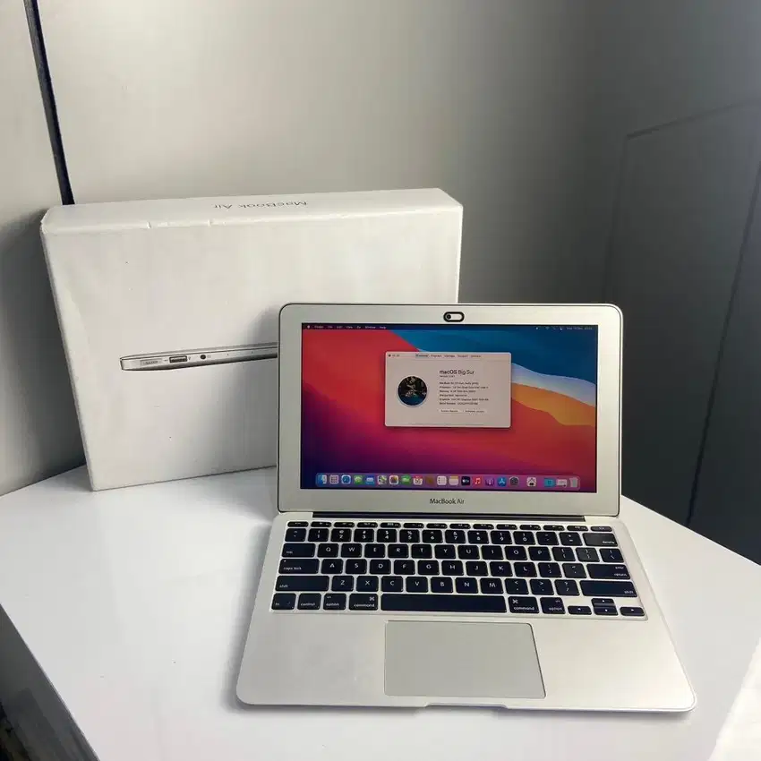 Macbook Air 2015 4/256 GB 11 Inch