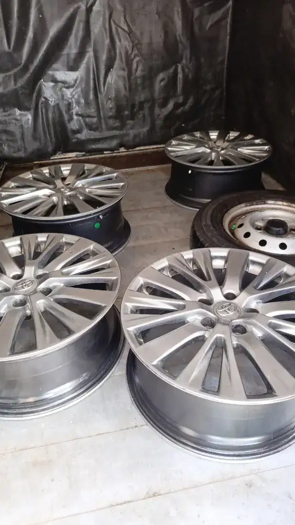 JUAL Velg ALPHARD & VELLFIRE
RING 18 LEBAR 7,5