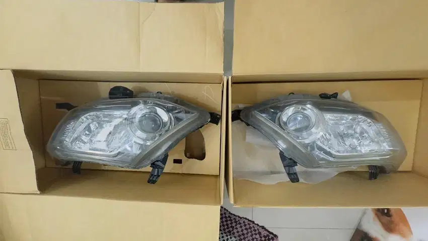 DI JUAL ORIGINAL HEADLAMP 1 Set Fortuner Vnt 2014