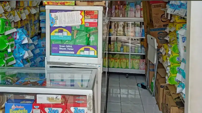 Dibutuhkan Penjaga toko susu pampers