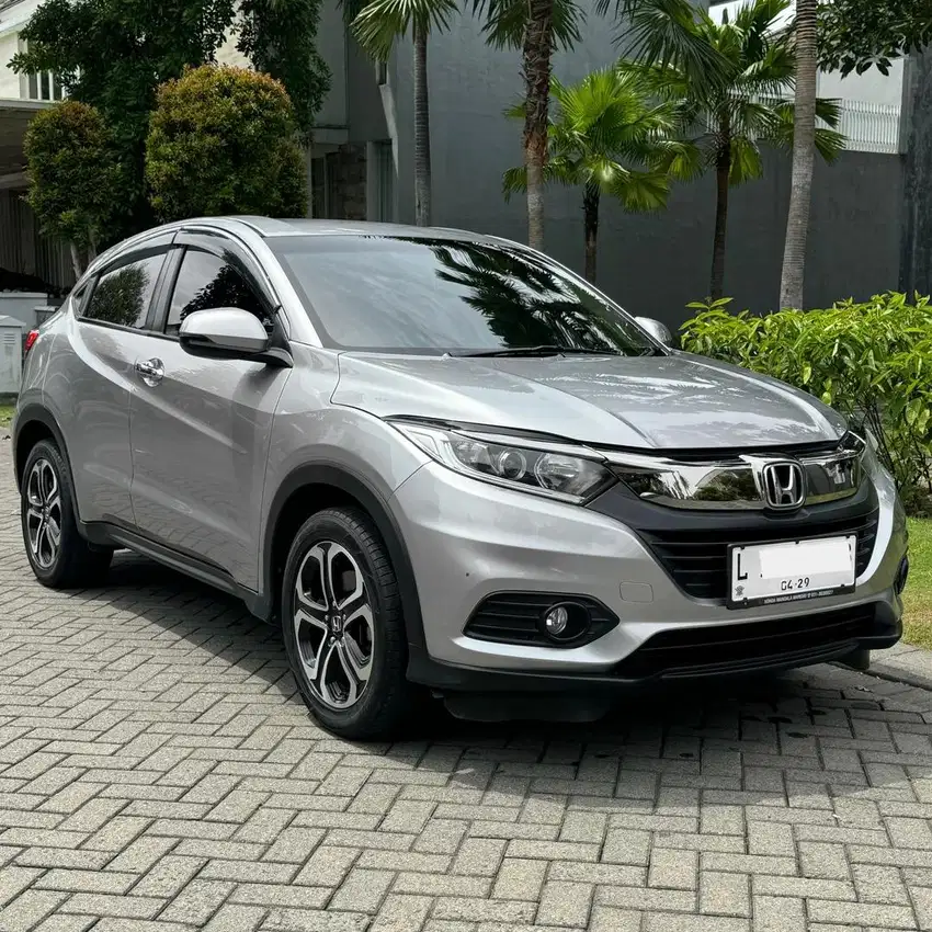 Honda HRV E Facelift km 47rb