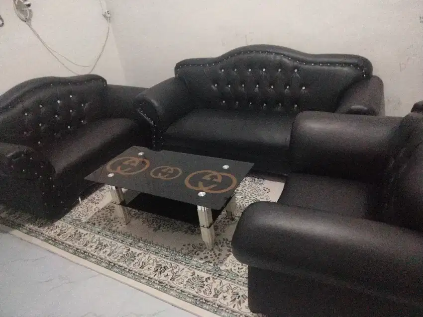 Sofa ruang tamu