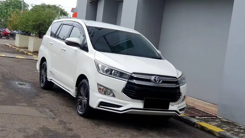 Toyota Kijang Innova Reborn 2.4 V Diesel AT 2020 2021