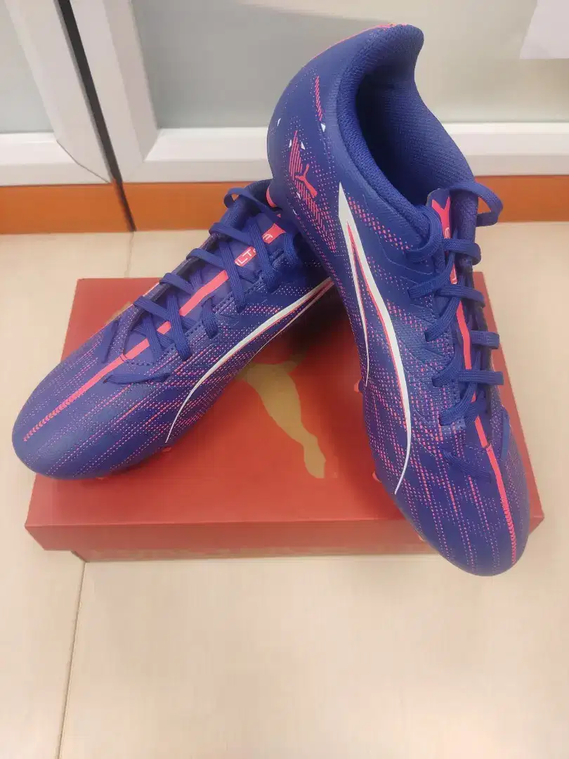 SEPATU BOLA PUMA ULTRA 5 PLAY