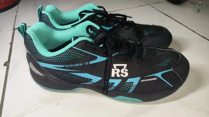 Sepatu Badminton RS Rosobin Ukuran 45