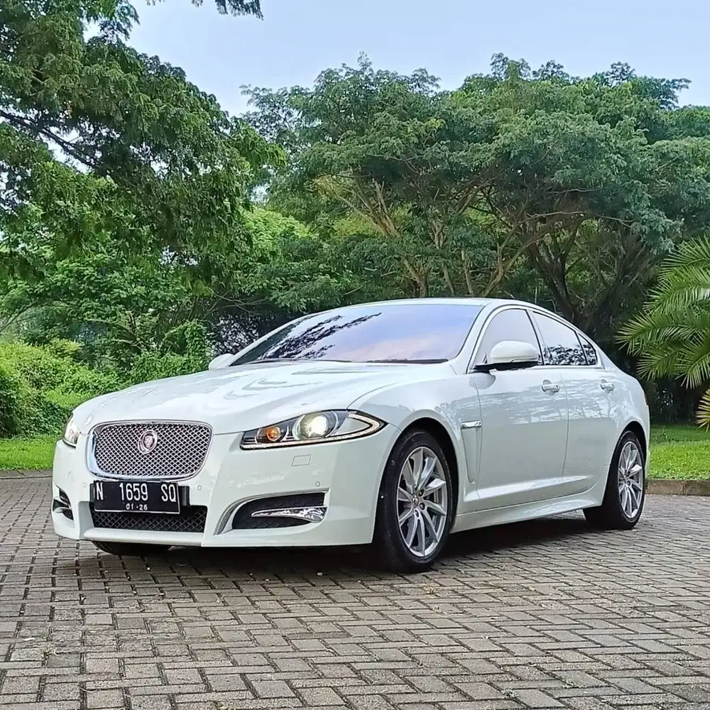 Jaguar XF 2.0 2015 White putih Jaguar XF 2015 Jaguar XF 2016 2014