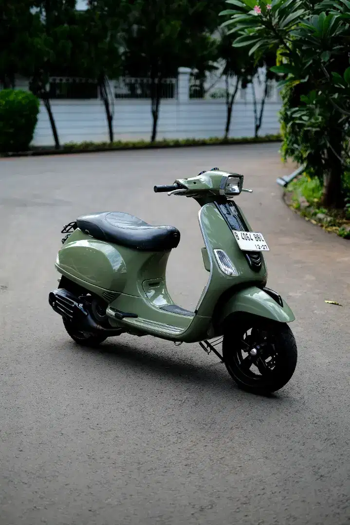 PIAGGIO VESPA MATIC S 125 IGET TERMURAH BERGARANSI ( BISA KREDIT )