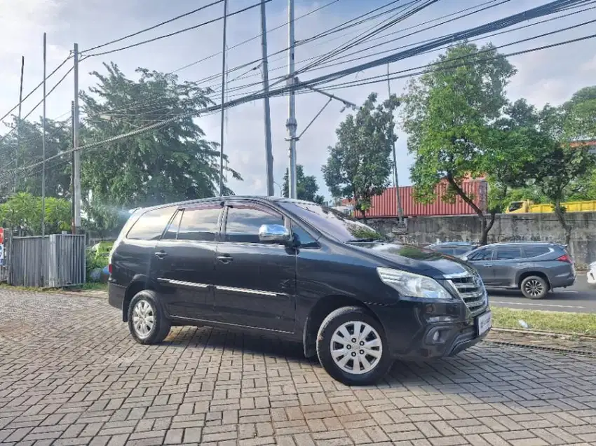 [OLX Mobbi] Toyota Kijang Innova 2.0 G Bensin-AT 2014 Hitam