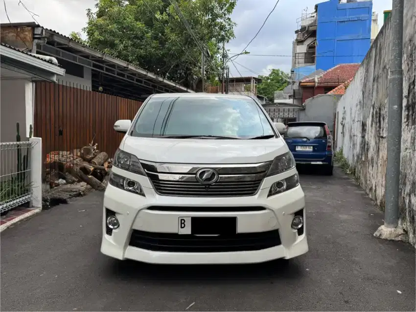 Toyota Vellfire ZG 2.4 Premium Sound