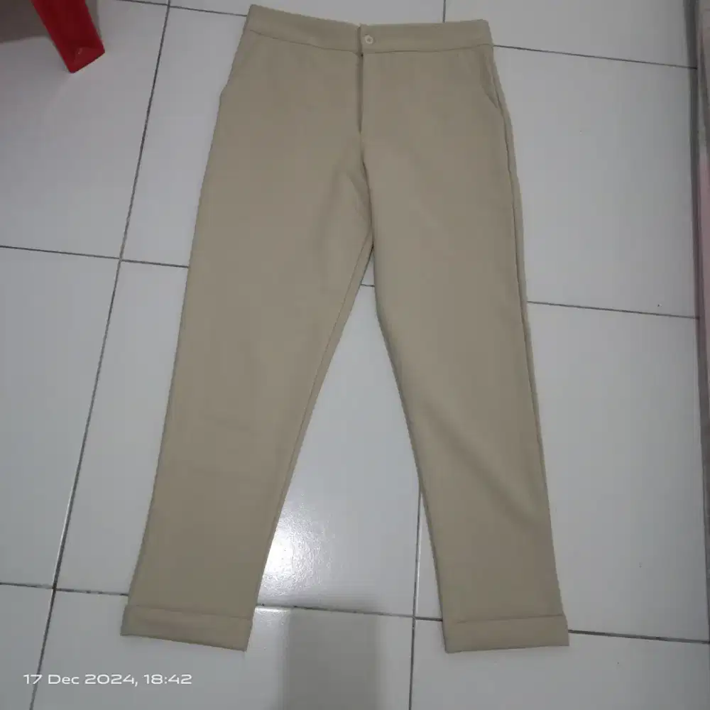 Celana 7/8  bahan